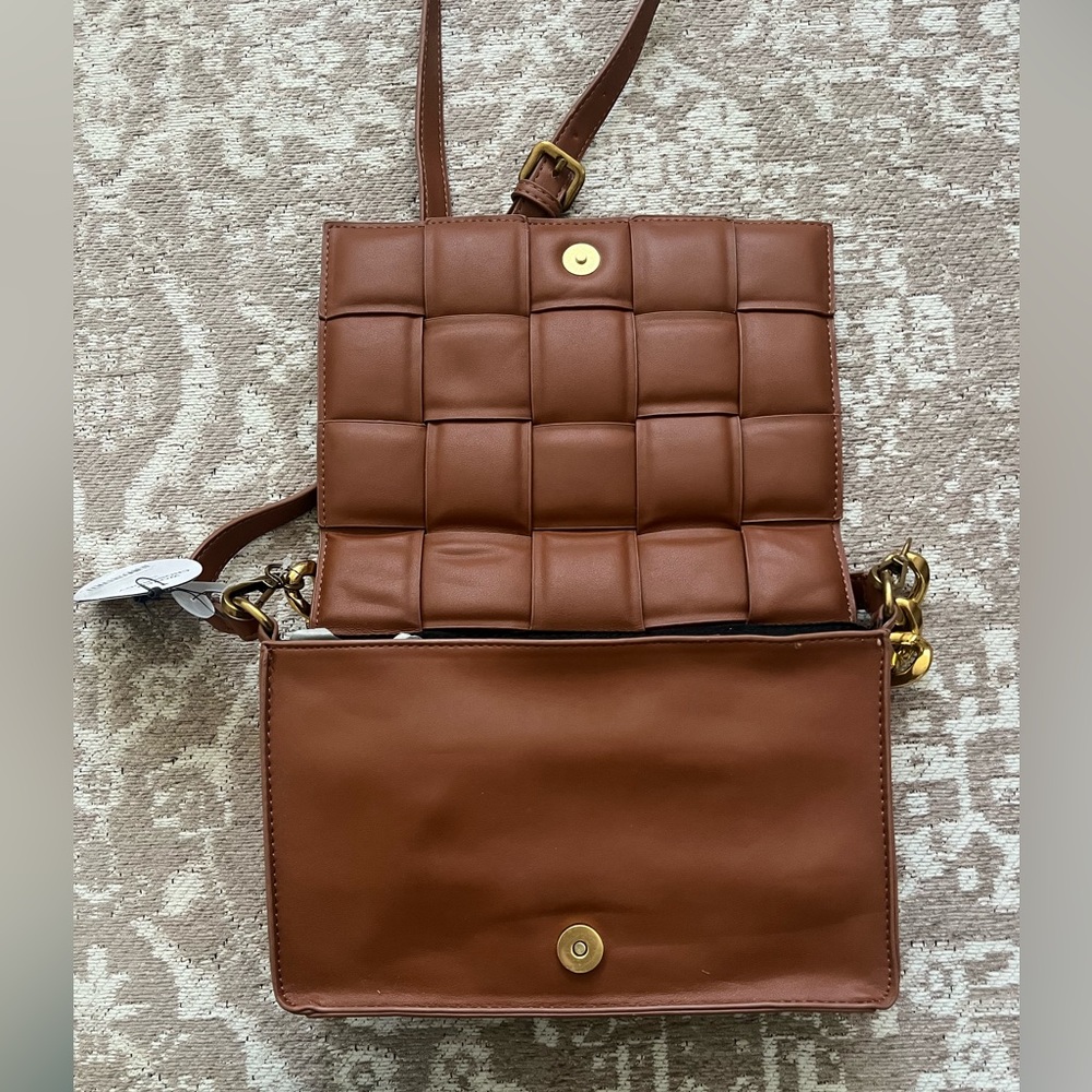 NWT Scoop NYC brown woven crossbody bag